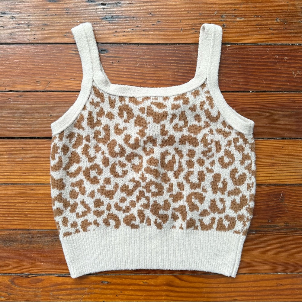 Jessica Simpson leopard print sweater tank